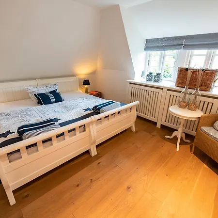 Holiday home Reethaus1799 *